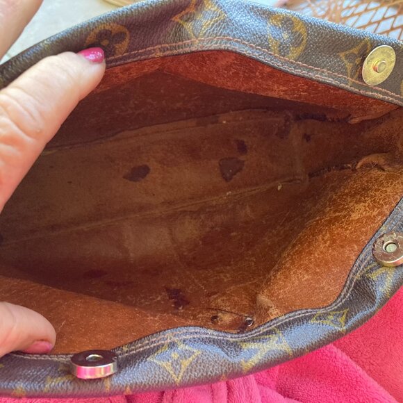 AUTHENTIC LOUIS VUITTON CROSSBODY REFURBISHED 80S BAG Pouch & Dustbag & Shopper - Picture 11 of 16